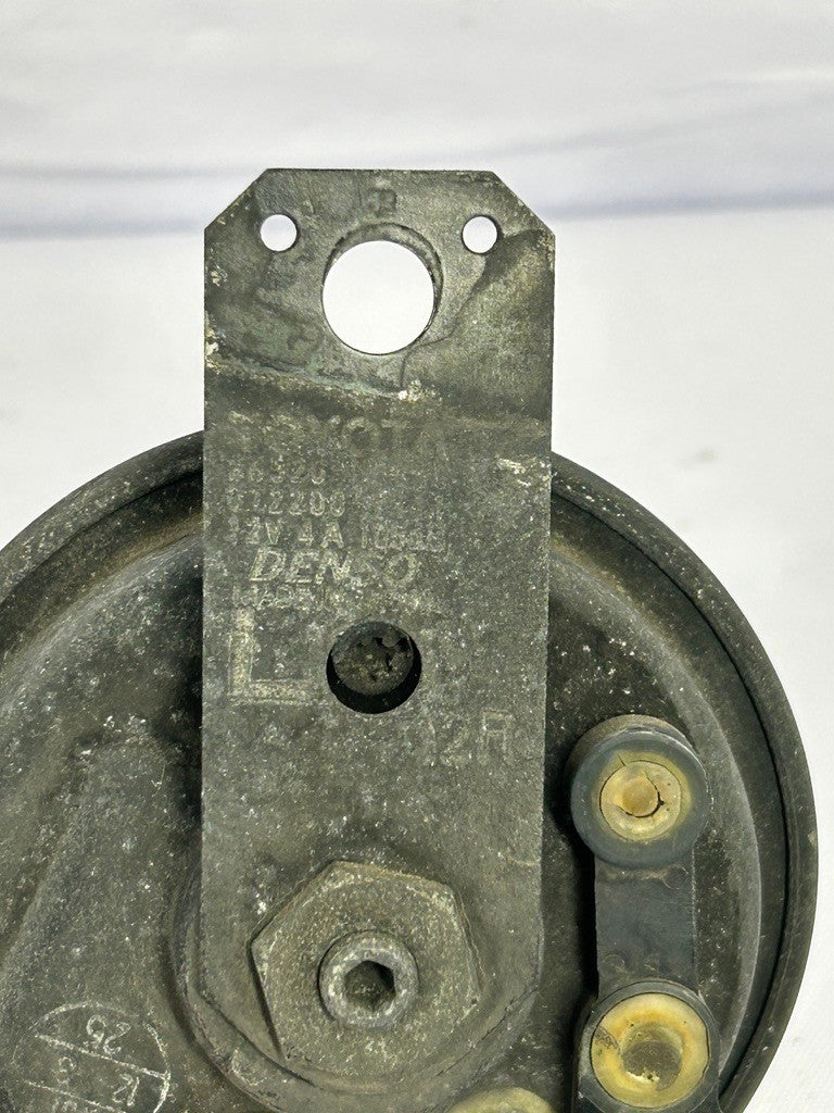 1996-2002 Toyota 4Runner Low Pitched Low Tone Note Horn OEM