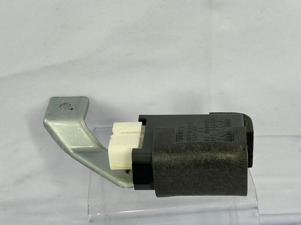 1996-1999 Toyota 4Runner Roof Control Sunroof Accessory Relay 85921-35010 OEM