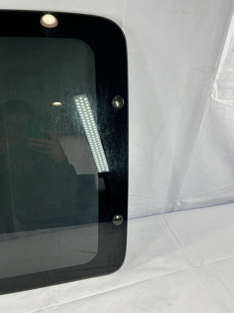 2000-2006 Toyota Tundra Extended Cab Right Rear Door Window Glass