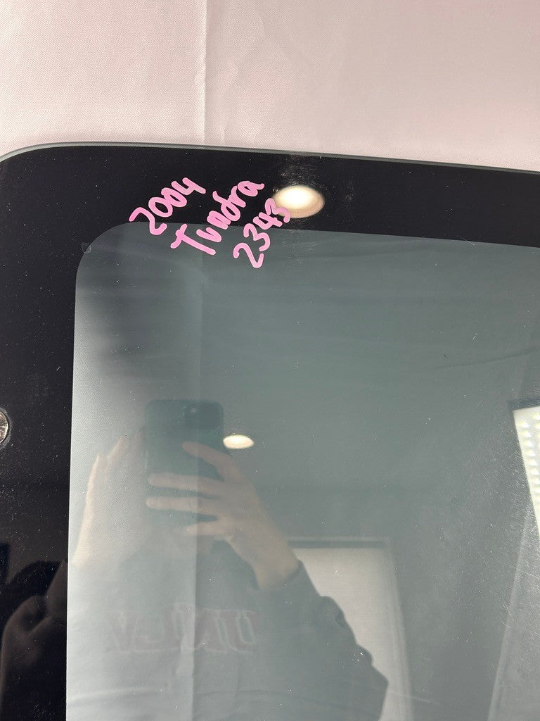 2000-2006 Toyota Tundra Extended Cab Left Rear Door Window Glass