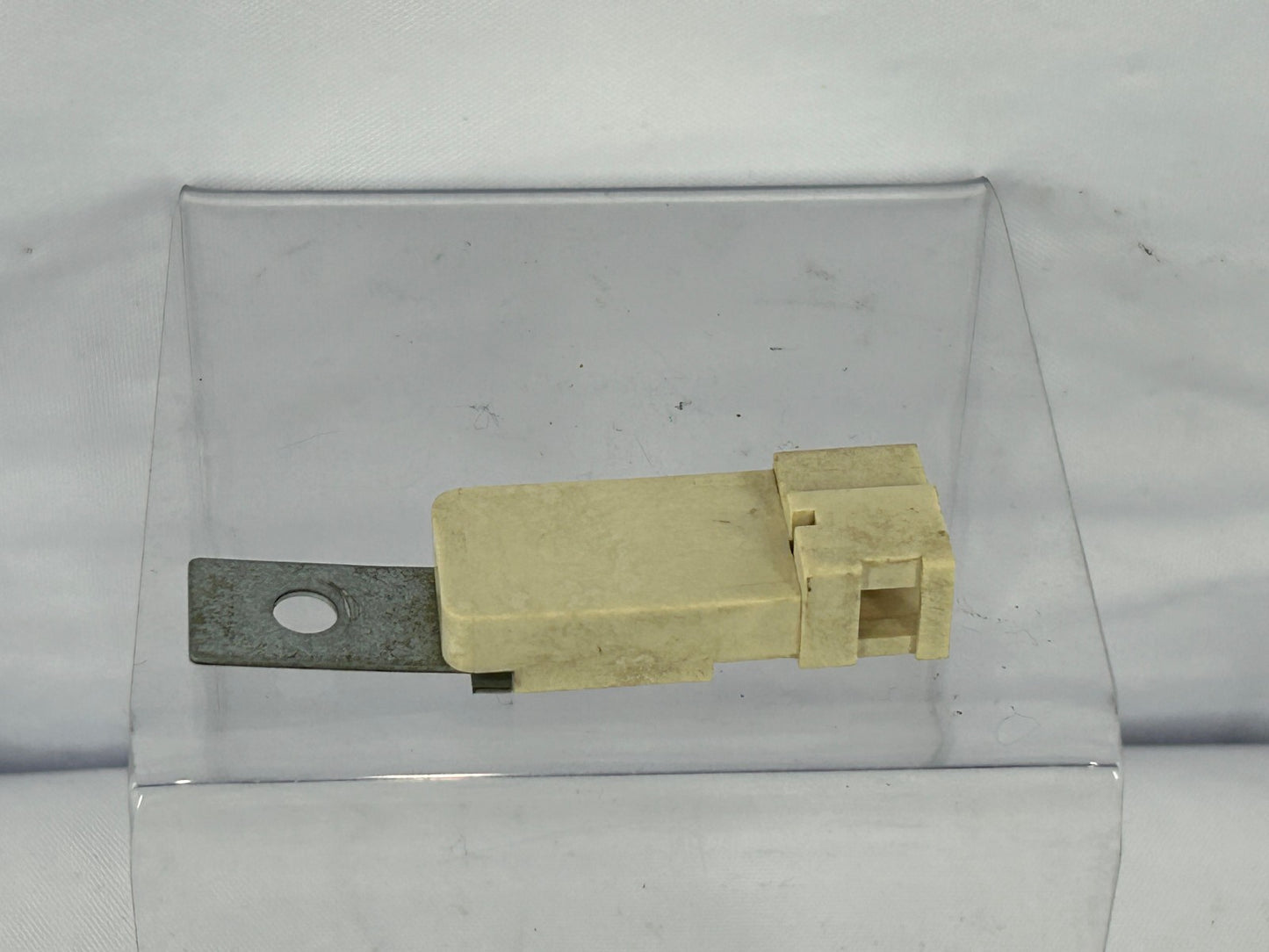 2001-2002 Subaru Outback Left Dash Resistor Sensor HA00506547 OEM