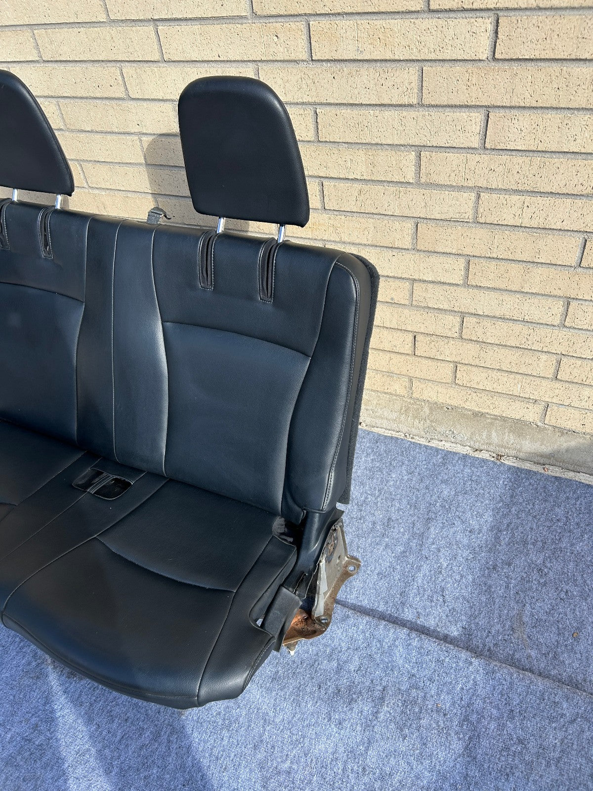 2008-2010 Toyota Highlander 3rd Row Rear Seat Black Leather LA20 OEM