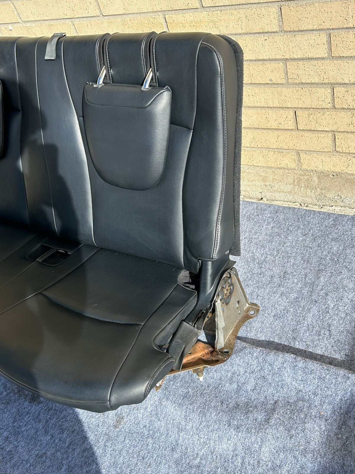 2008-2010 Toyota Highlander 3rd Row Rear Seat Black Leather LA20 OEM