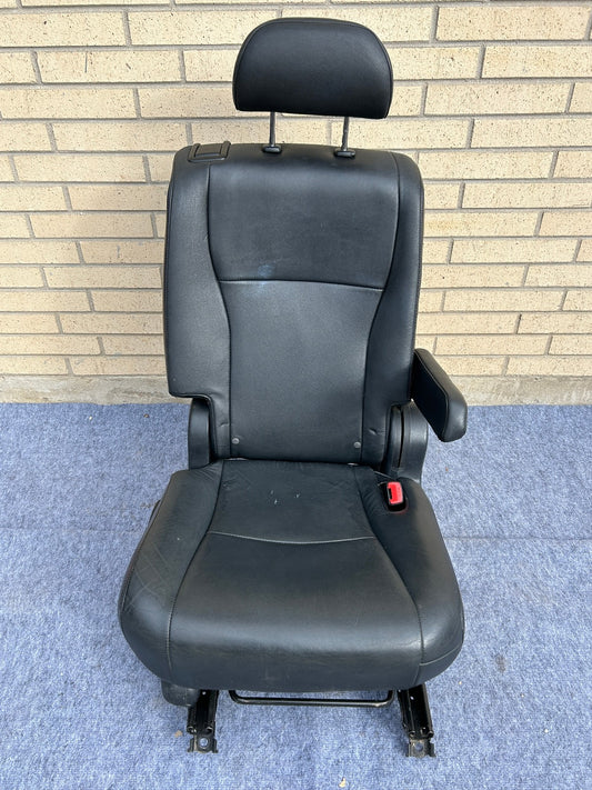 2008-2010 Toyota Highlander Right 2nd Row Seat Black Leather LA20 OEM