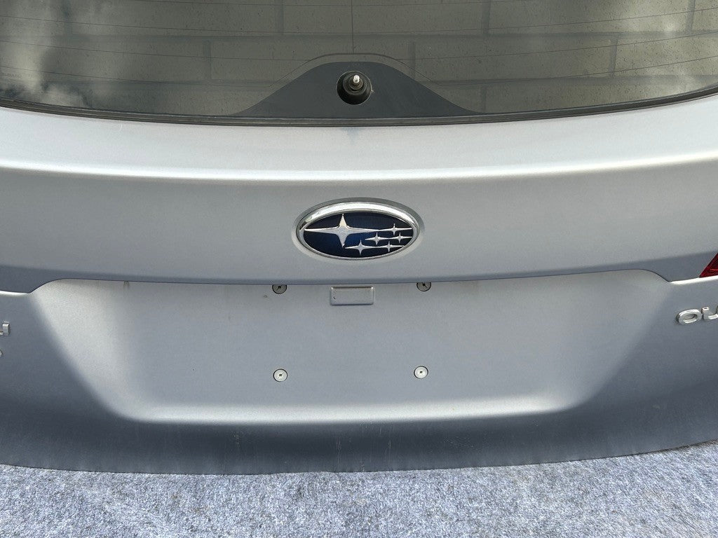 2015-2019 Subaru Outback Rear Liftgate Tailgate Complete Silver G1U OEM