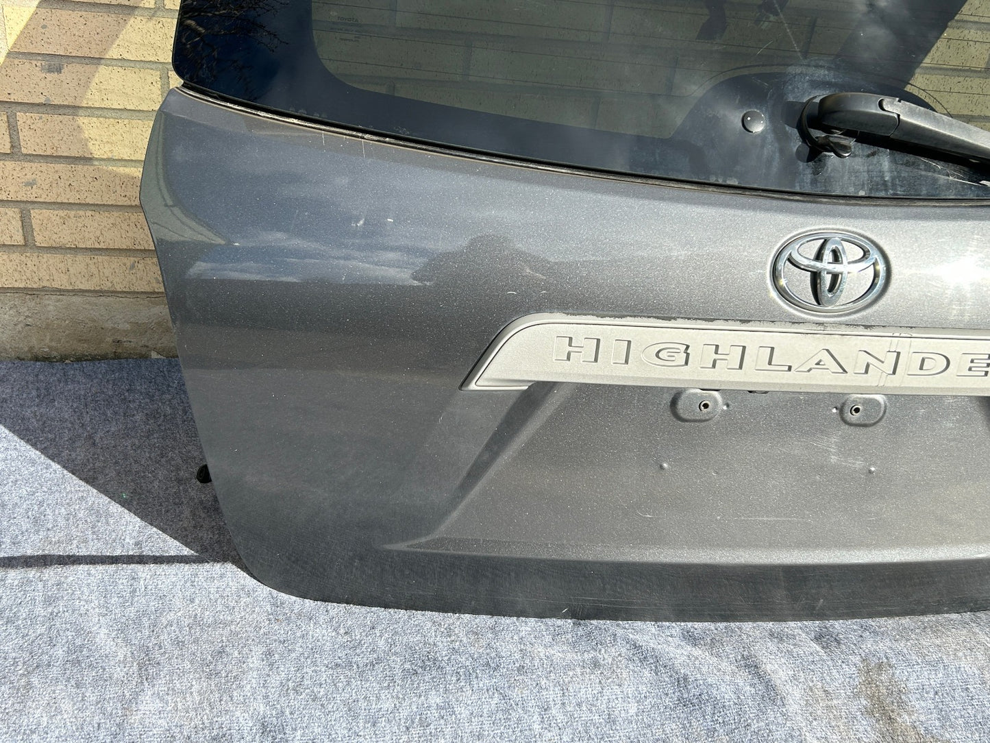 2008-2013 Toyota Highlander Se 4WD Loaded Rear Trunk Hatch Lid Liftgate OEM