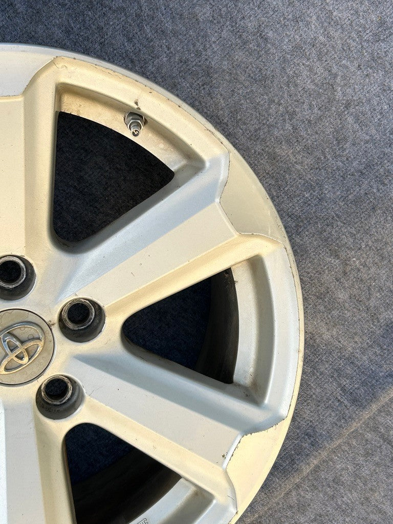 2008-2010 Toyota Highlander 17X7-1/2 Alloy Wheel 6 Spokes 426110E140 OEM