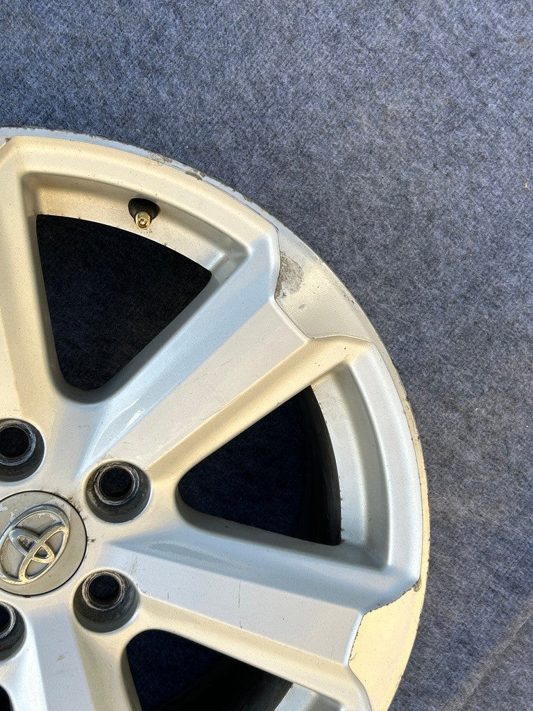2008-2010 Toyota Highlander 17X7-1/2 Alloy Wheel 6 Spokes 426110E140 OEM
