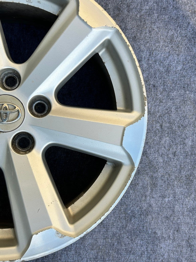 2008-2010 Toyota Highlander 17X7-1/2 Alloy Wheel 6 Spokes 426110E140 OEM