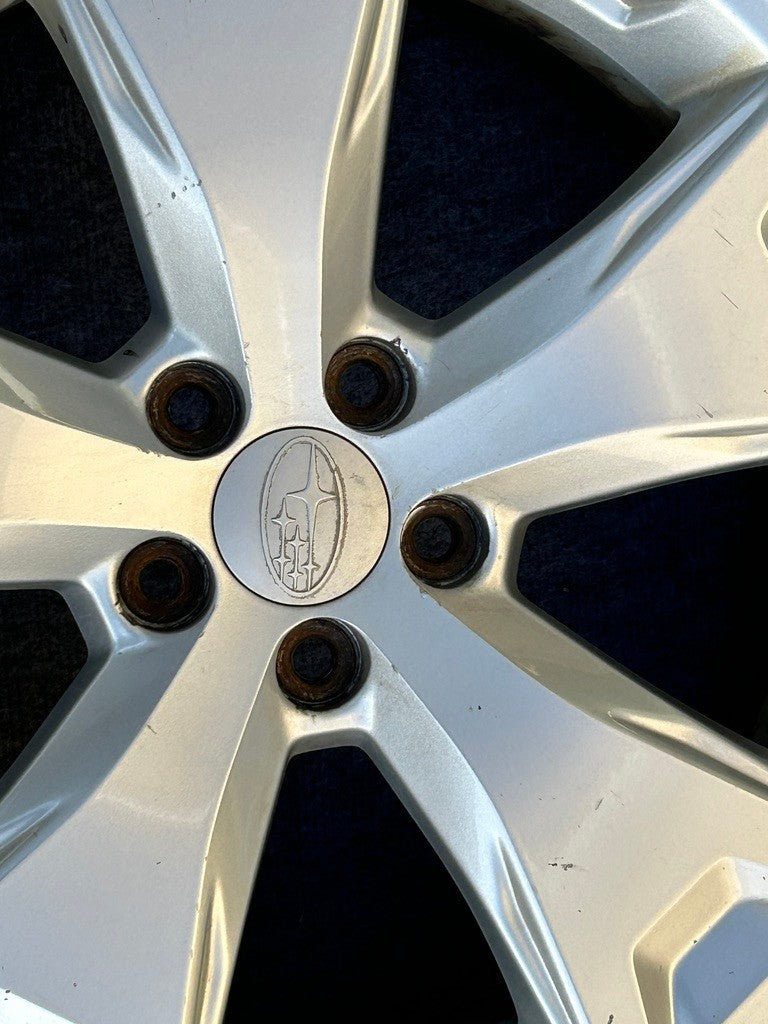 Subaru Forester 2014-2016 17X7 Aluminum Alloy Chrome 5 Spoke 68814 OEM