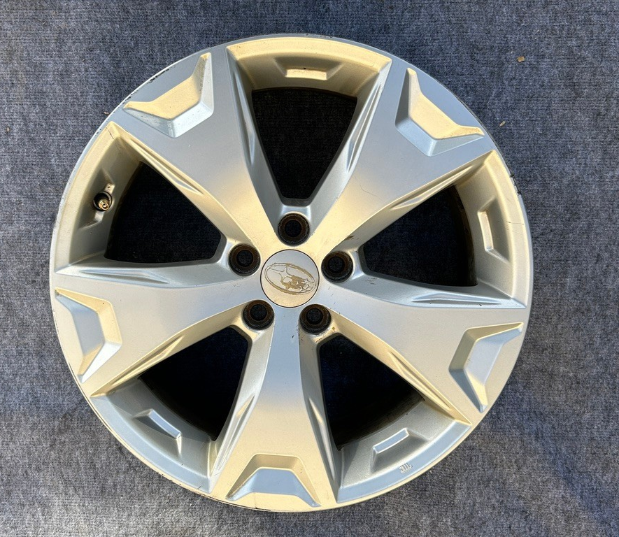 Subaru Forester 2014-2016 17X7 Aluminum Alloy Chrome 5 Spoke 68814 OEM