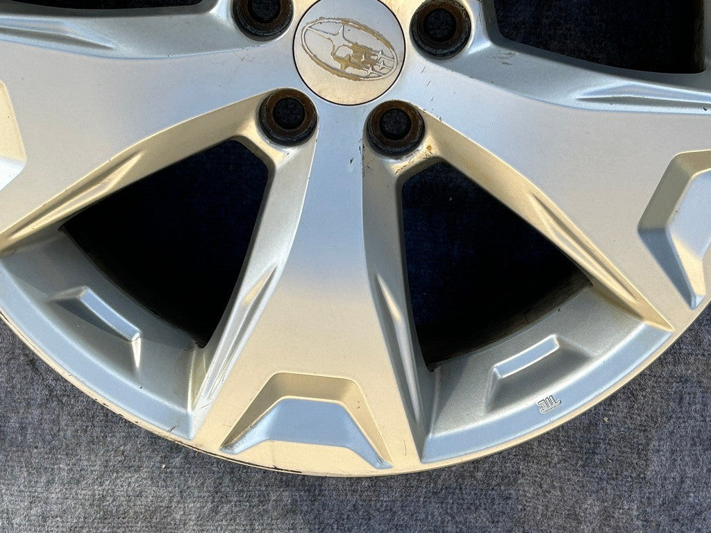 Subaru Forester 2014-2016 17X7 Aluminum Alloy Chrome 5 Spoke 68814 OEM