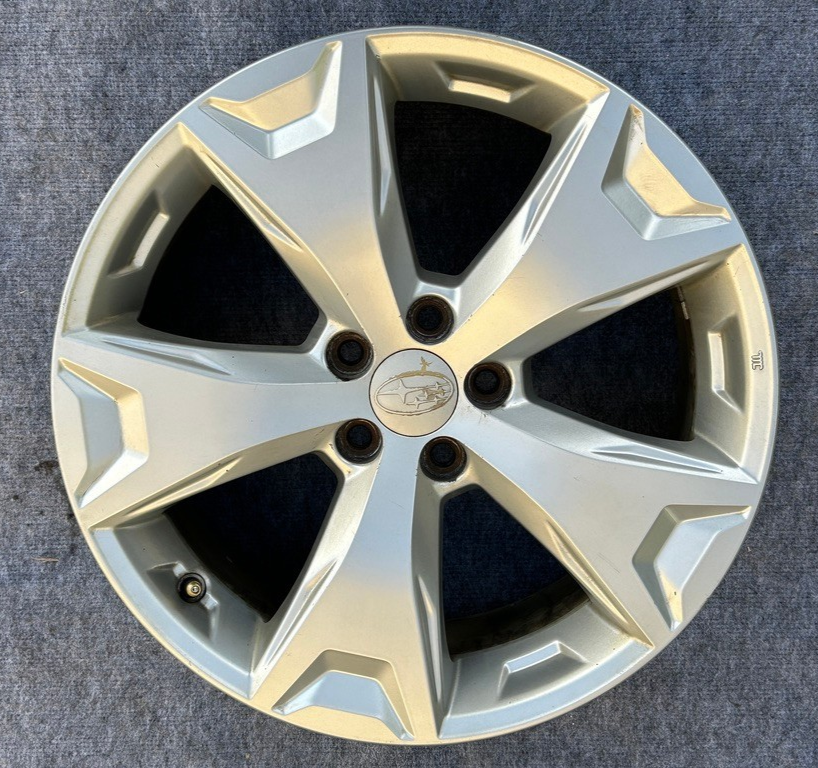 Subaru Forester 2014-2016 17X7 Aluminum Alloy Chrome 5 Spoke 68814 OEM