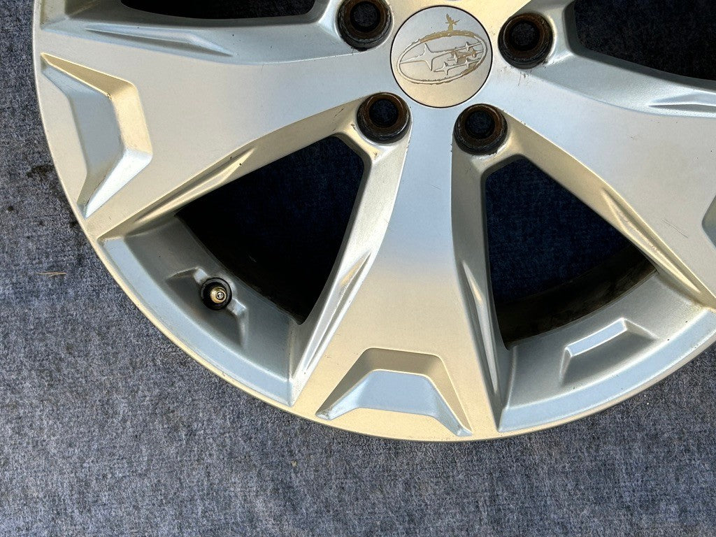 Subaru Forester 2014-2016 17X7 Aluminum Alloy Chrome 5 Spoke 68814 OEM