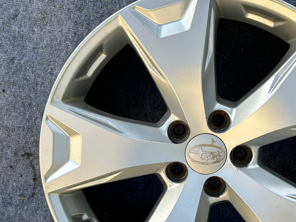 Subaru Forester 2014-2016 17X7 Aluminum Alloy Chrome 5 Spoke 68814 OEM