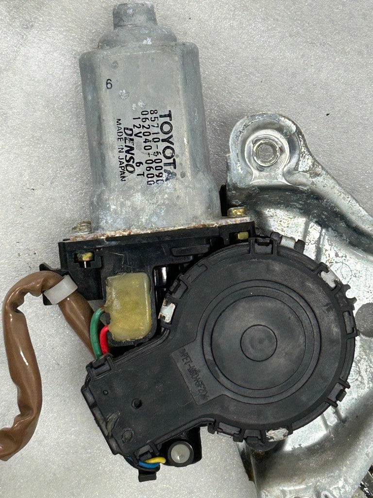 1998-2007 Lexus LX470 Right Front Window Regulator and Motor OEM