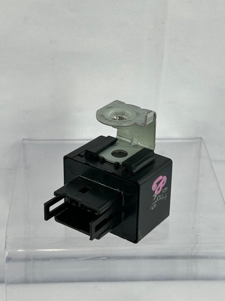 1998-2003 Lexus LX470 Turn Signal Flasher Relay 81980-60030 Assembly OEM