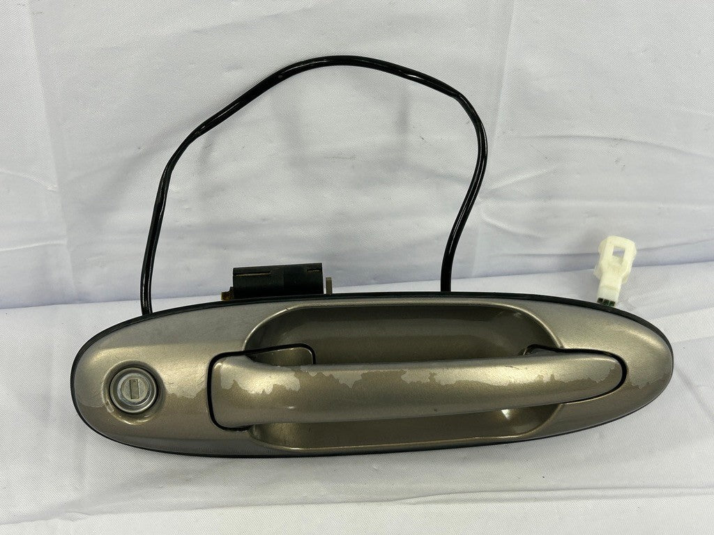 1998-2007 Lexus LX470 Right Front Exterior Door Handle OEM