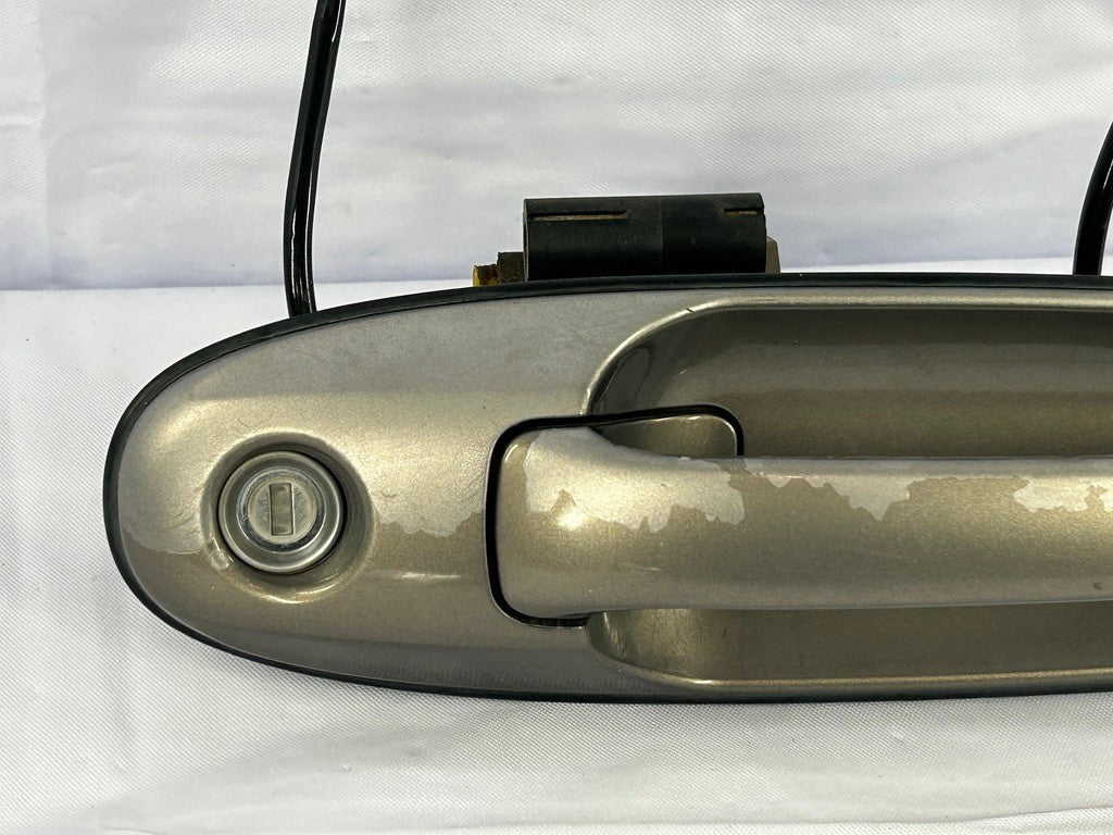 1998-2007 Lexus LX470 Right Front Exterior Door Handle OEM