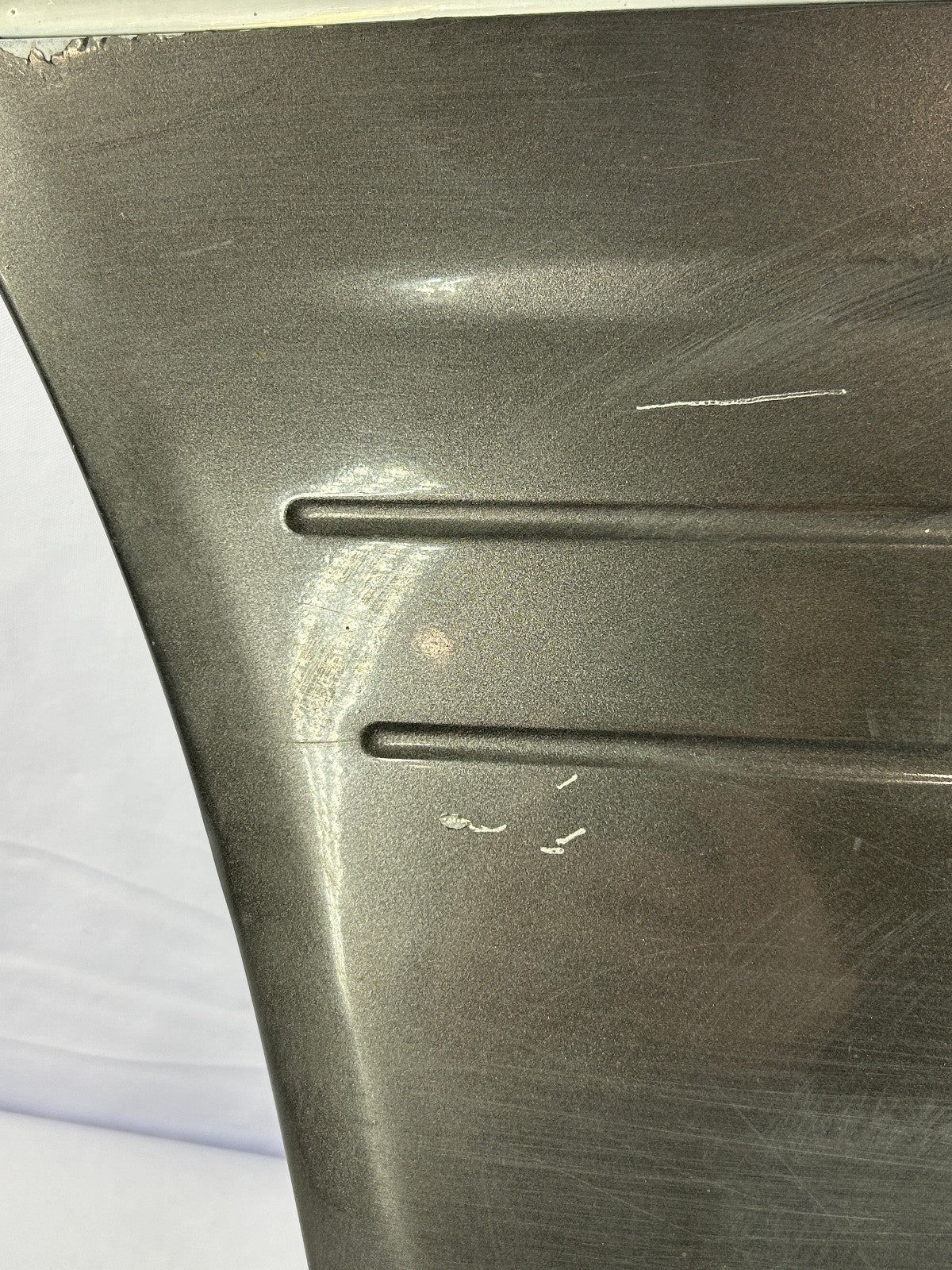 1998-2002 Lexus LX470 Front Left Fender Wheel Molding Trim 1C2 OEM