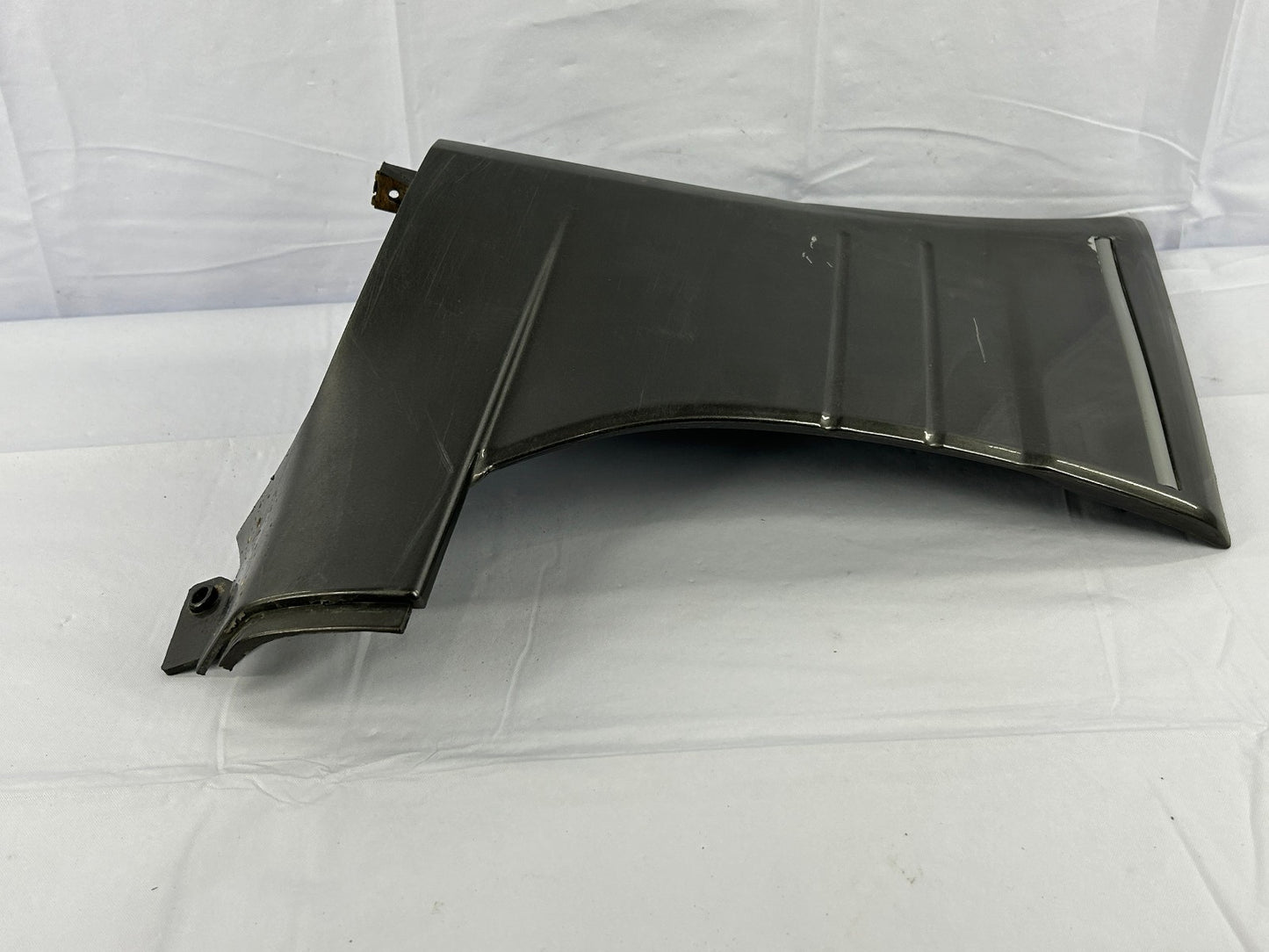 1998-2002 Lexus LX470 Front Left Fender Wheel Molding Trim 1C2 OEM