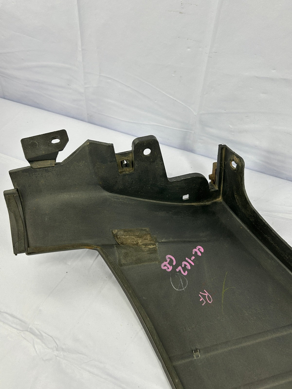 1998-2002 Lexus LX470 Front Right Fender Wheel Molding Trim 1C2 OEM