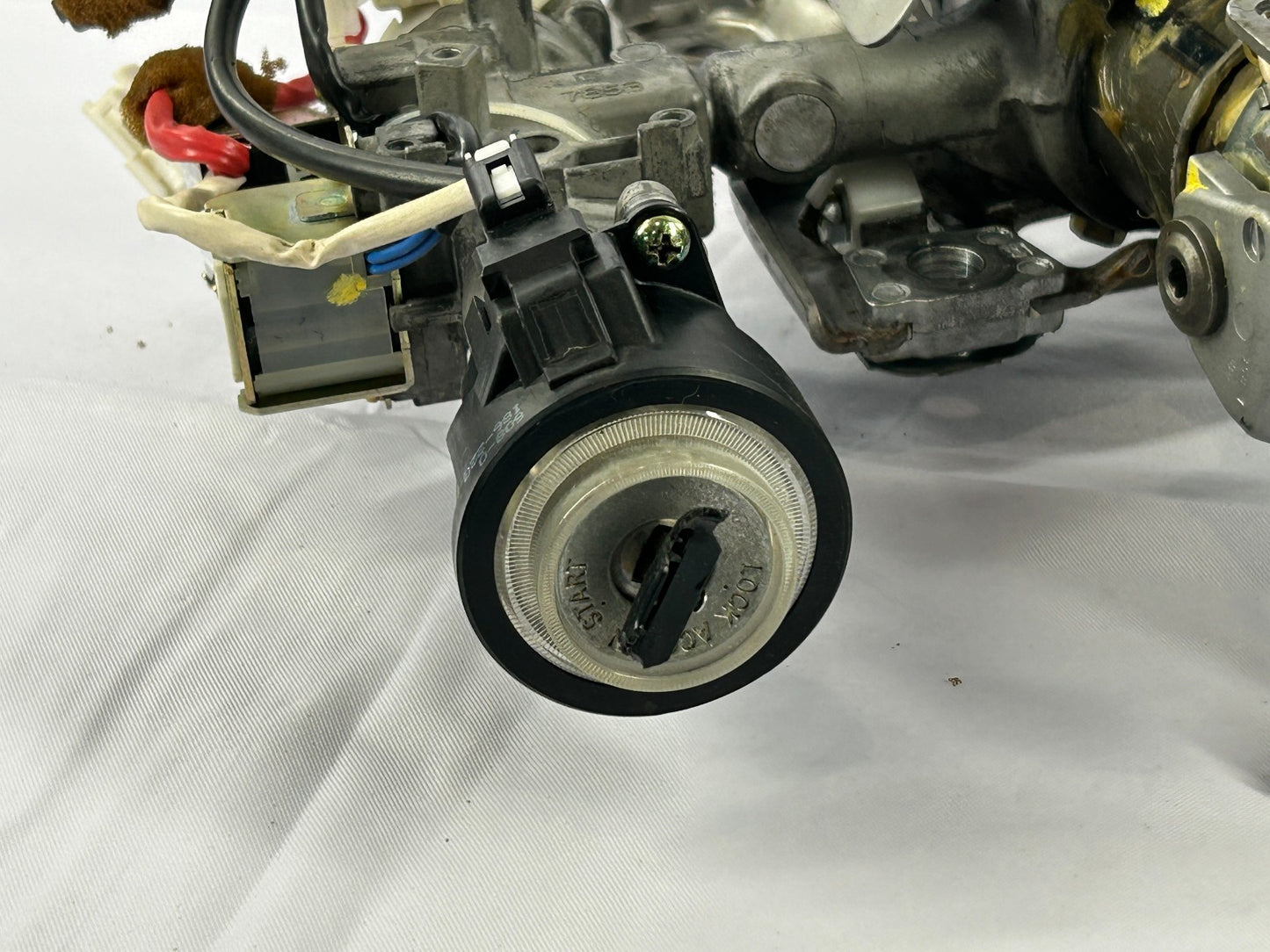 1998-2007 Lexus LX470 Power Steering Column and Assist Motor Assembly 8923260022