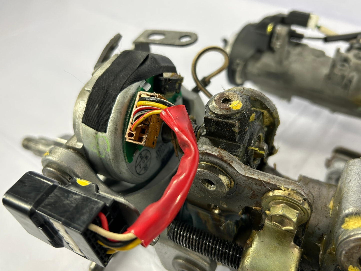 1998-2007 Lexus LX470 Power Steering Column and Assist Motor Assembly 8923260022