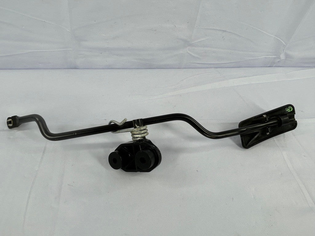 1998-2002 Toyota LX470 Gas Pedal Accelerator Assembly OEM