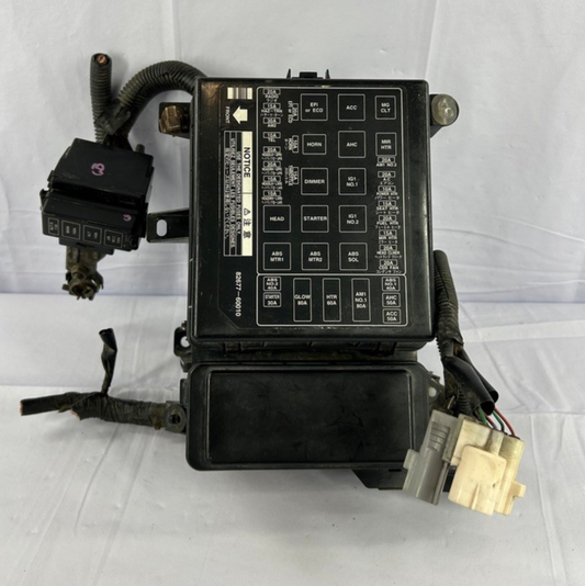 1998-2002 Lexus LX470 Land Cruiser OEM Fuse Relay Junction Box 8272060020 OEM