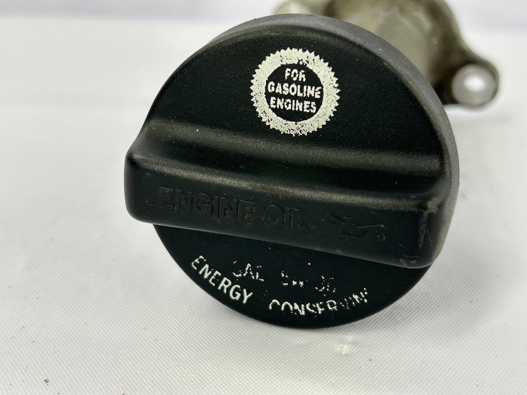 1998-2007 Lexus LX470 4.7L Engine Oil Fill Tube Spout Cap OEM