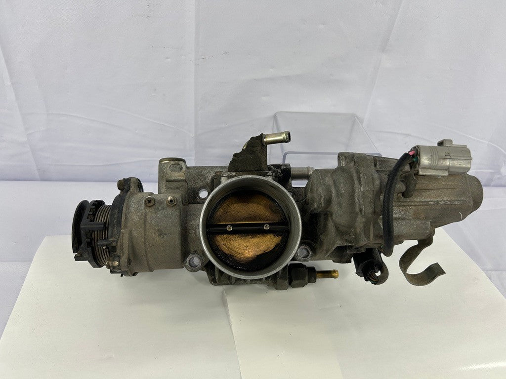 1998-2002 Lexus LX470 Toyota Sequoia Tundra Land Cruiser Throttle Body OEM