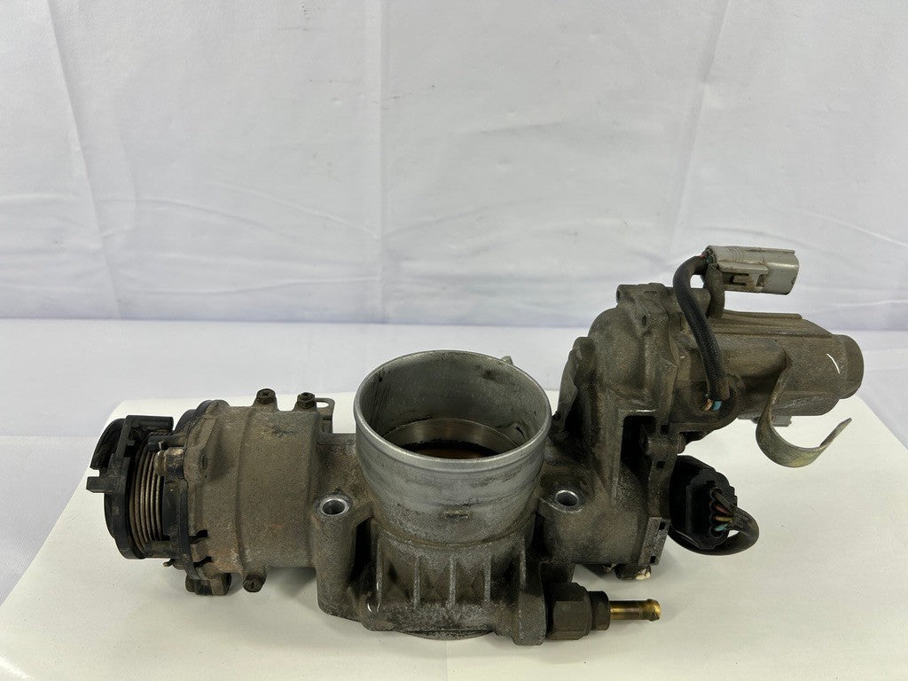 1998-2002 Lexus LX470 Toyota Sequoia Tundra Land Cruiser Throttle Body OEM