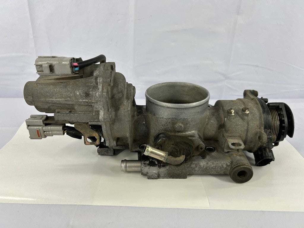 1998-2002 Lexus LX470 Toyota Sequoia Tundra Land Cruiser Throttle Body OEM