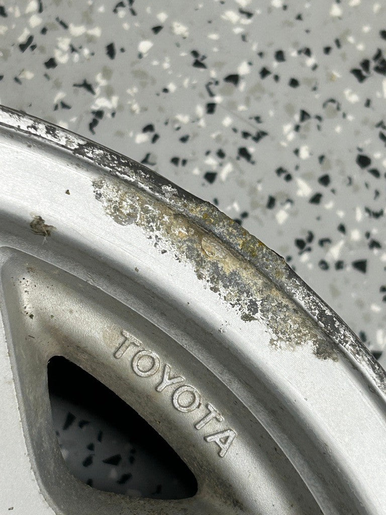 1991-1992 Toyota LAND CRUISER 15x7 Aluminum Alloy Silver 4 Double Spoke 69261