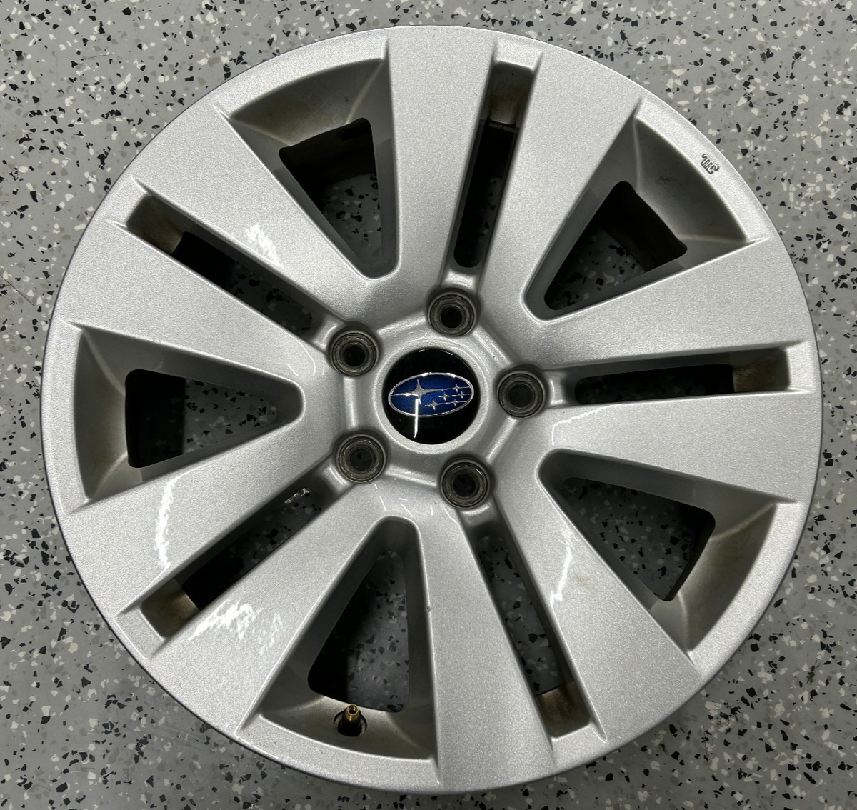 15-19 Subaru Outback Wheel 17x7 Aluminum Alloy Silver 5 V Spoke OEM 28111AL02A