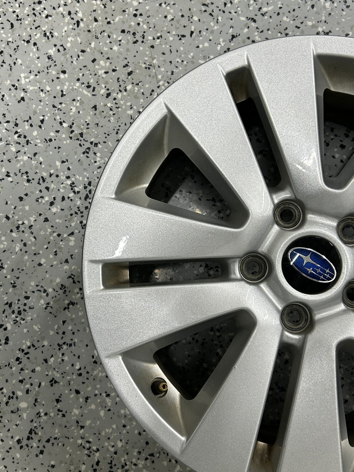 2015-2019 Subaru Outback Wheel 17x7 Aluminum Alloy Silver 5 V Spoke OEM