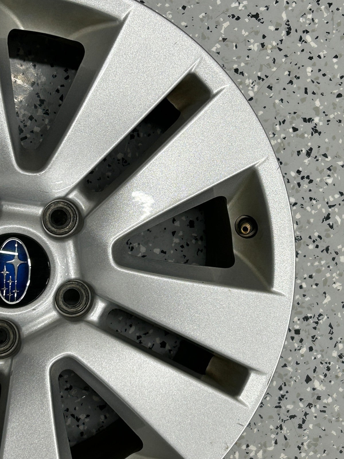 2015-2019 Subaru Outback Wheel 17x7 Aluminum Alloy Silver 5 V Spoke OEM