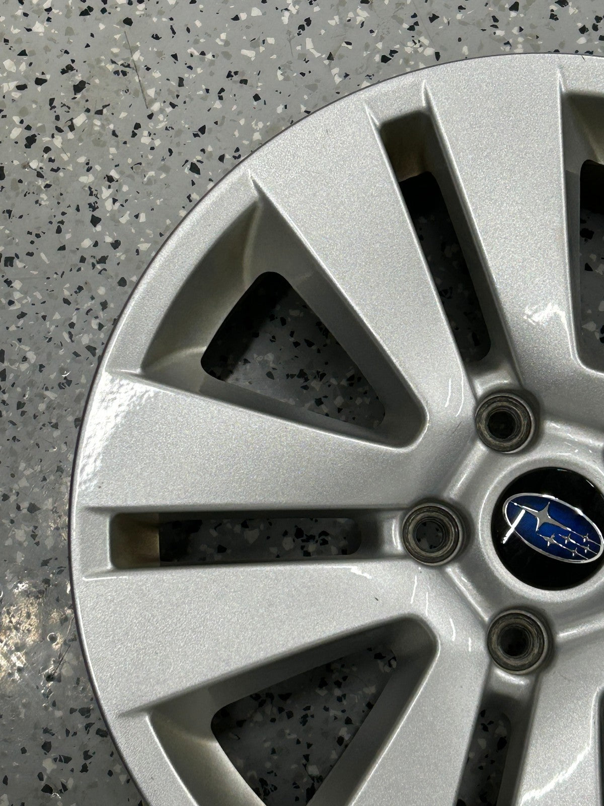 2015-2019 Subaru Outback Wheel 17x7 Aluminum Alloy Silver 5 V Spoke OEM