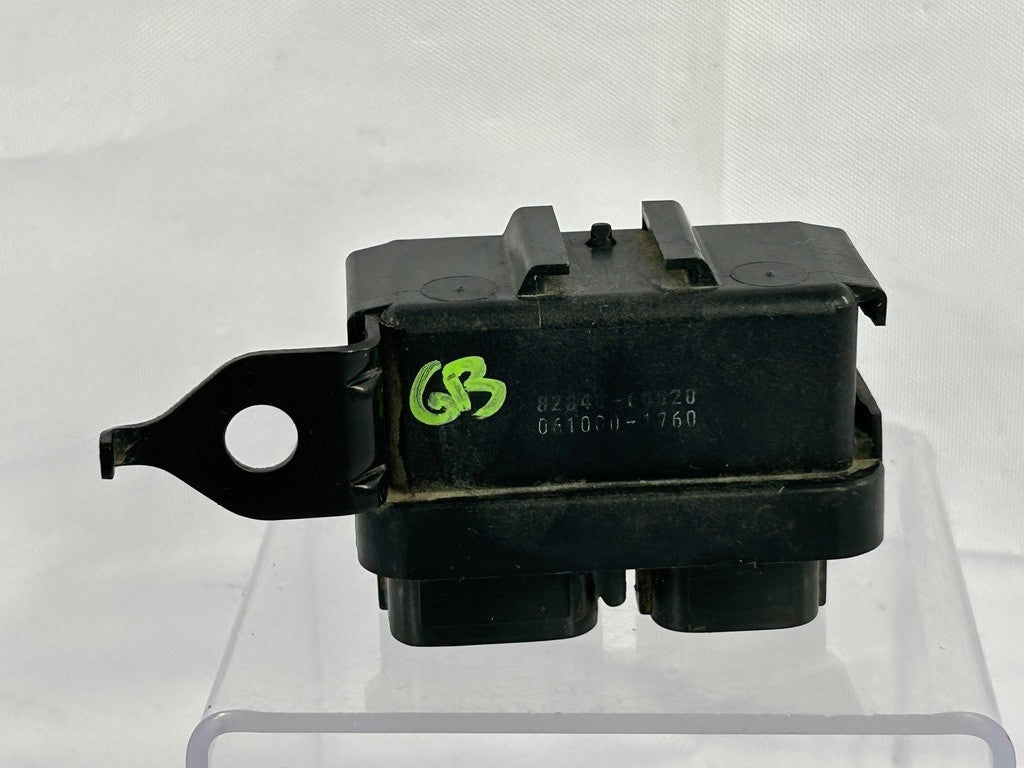 1998-2002 Lexus LX470 Running Light Voltage Control Relay 82840-60020 OEM