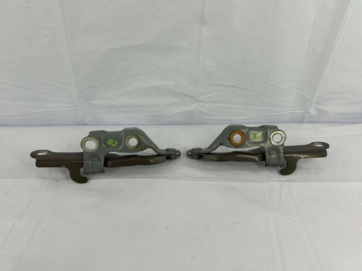 1998-2007 Lexus LX470 Hood Hinge Set Left Right OEM 5342060040