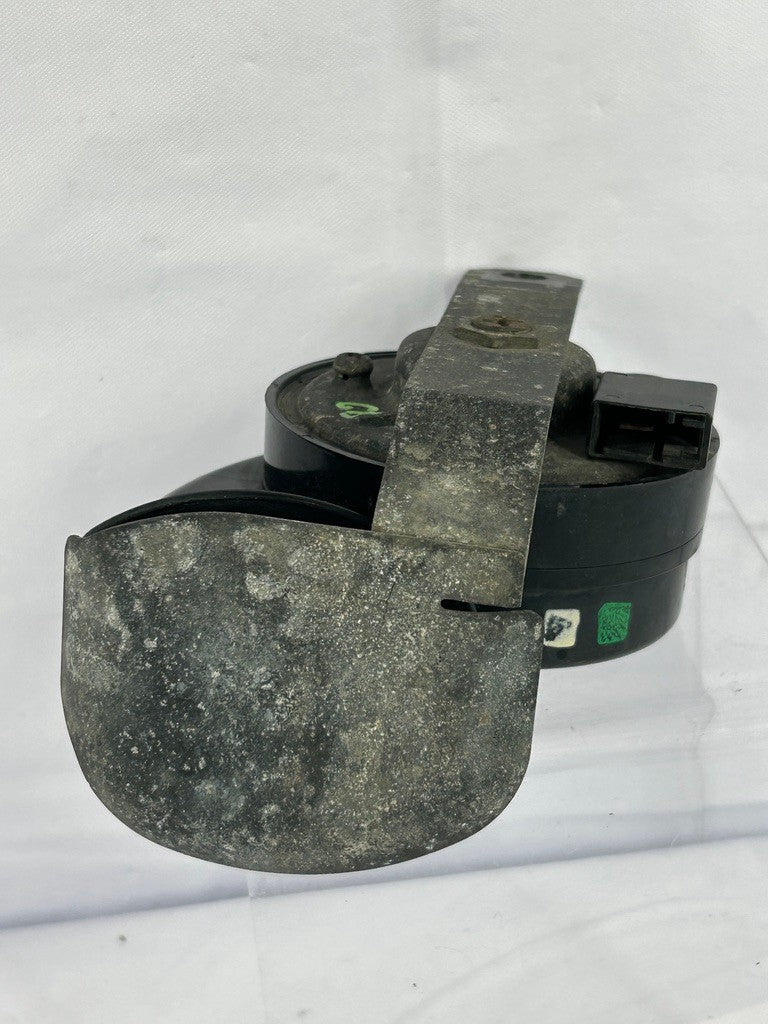 1998-2007 Lexus LX470 Low Note Horn OEM