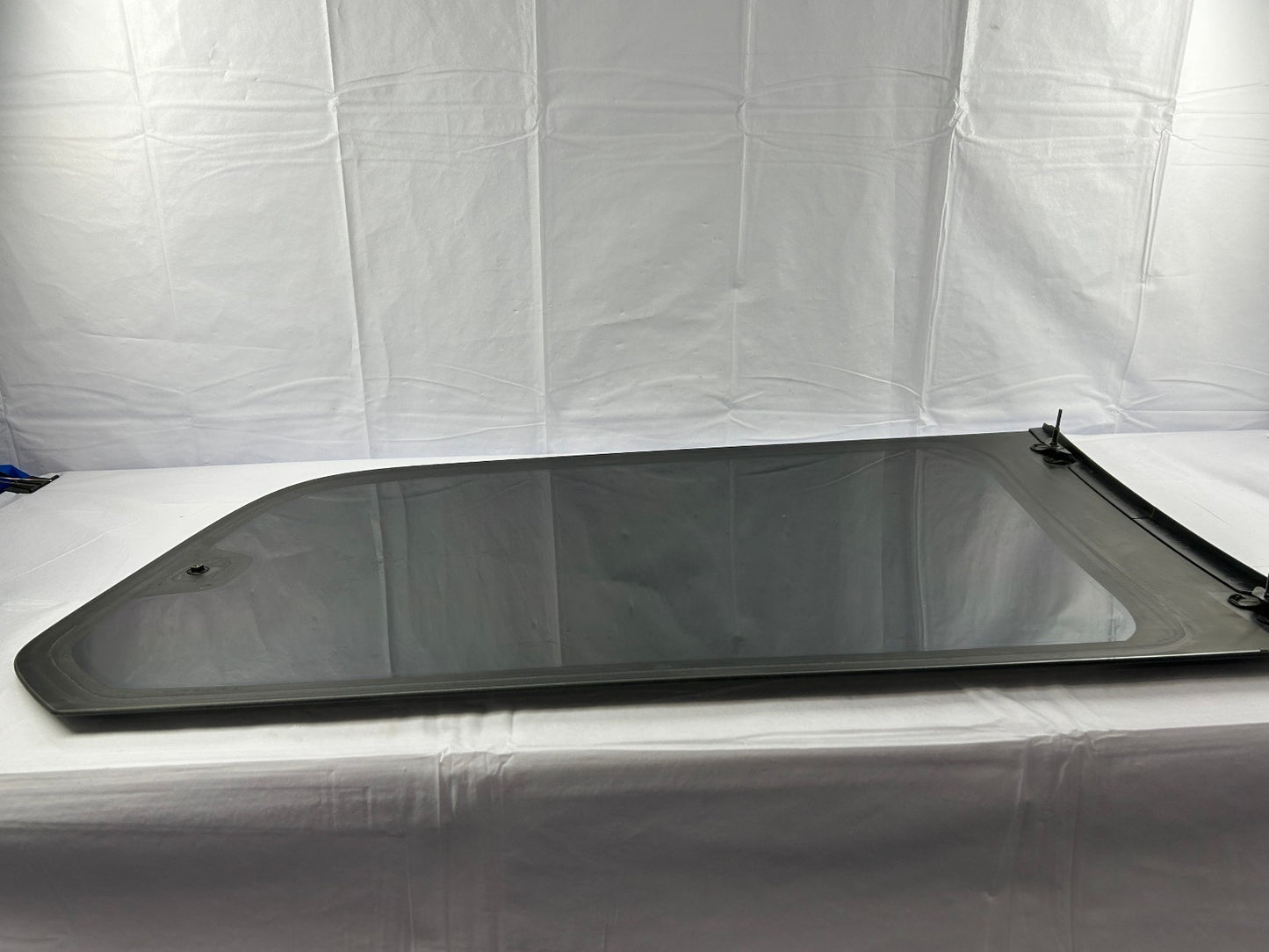 1998-2003 Lexus LX470 Left Driver Rear Quarter Window Glass