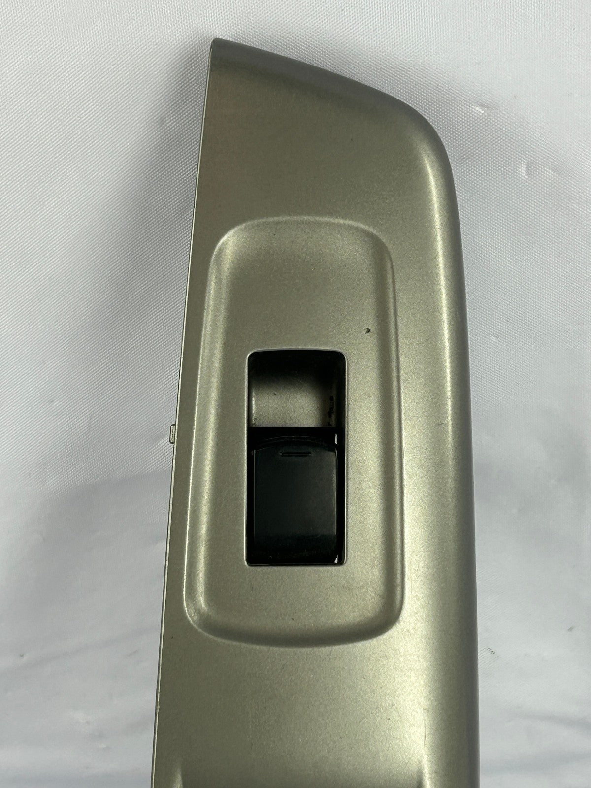 2009-2010 Subaru Forester Rear Left Power Window Door Switch OEM