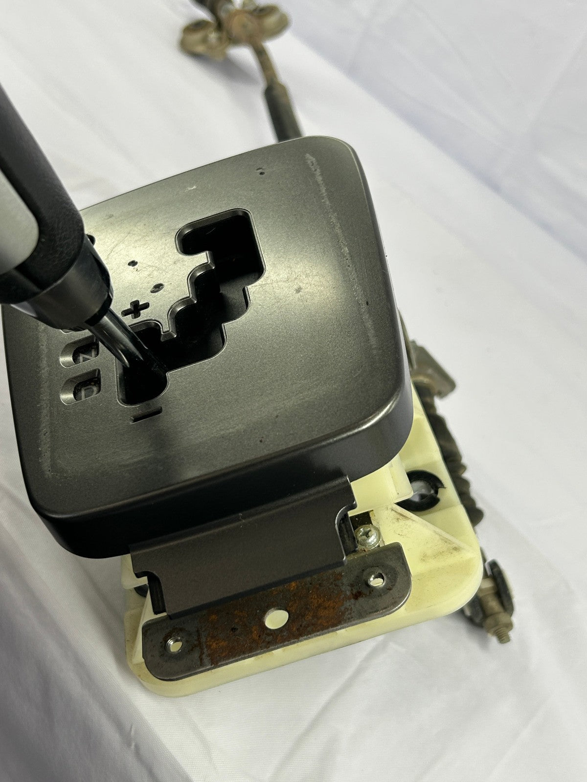 2009-2011 Subaru Impreza Automatic Transmission Gear Selector Shift Shifter OEM