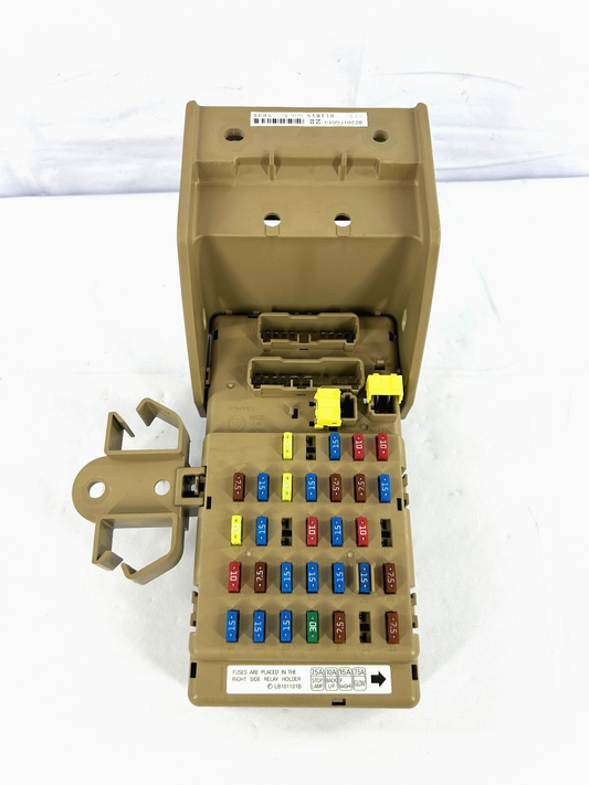 2008-2010 Subaru Impreza Premium Dash Fuse Relay Junction Box 82201FG010 OEM