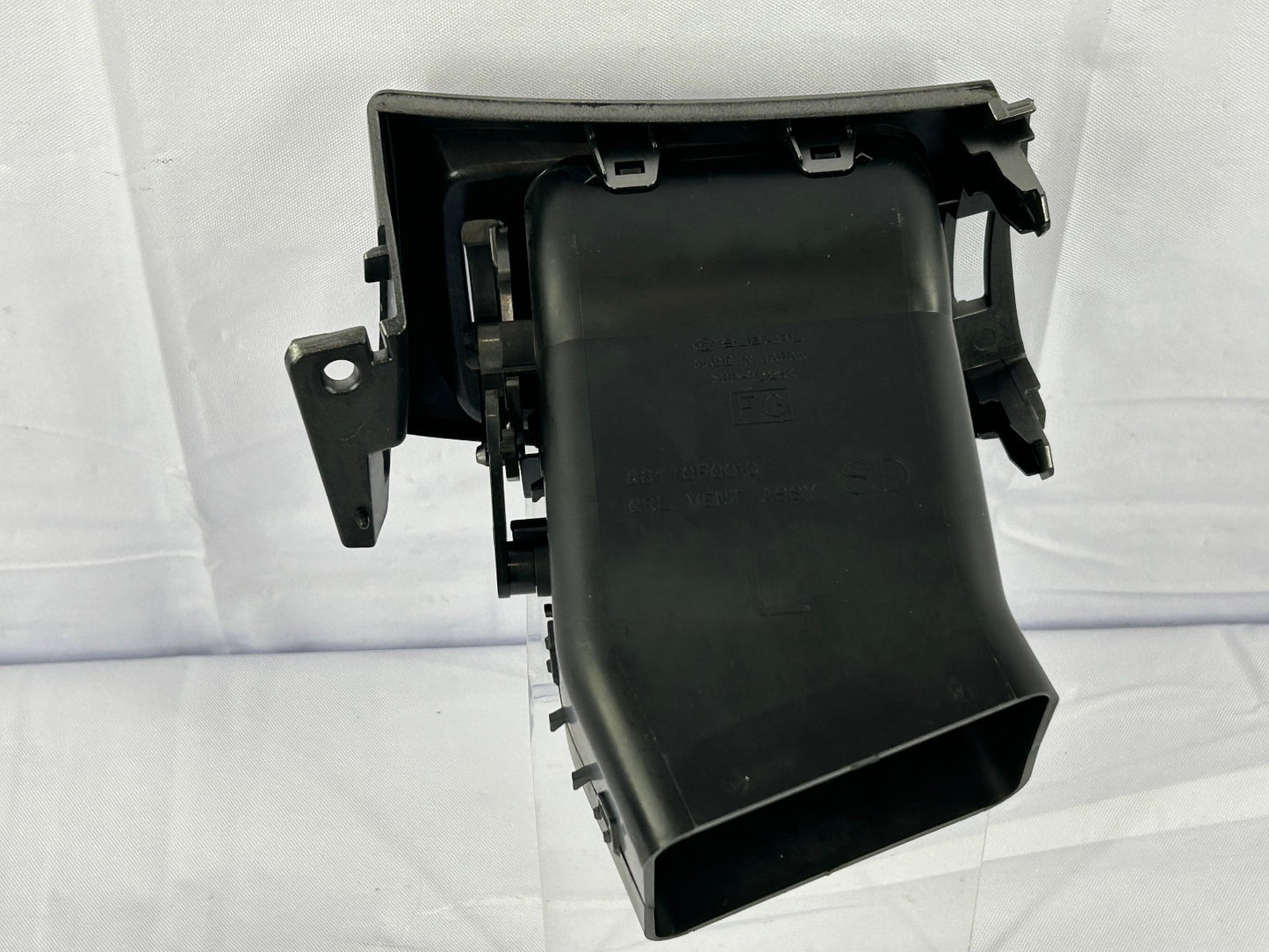 2008-2010 Subaru Impreza Left Outer Dash Air Vent Driver-side Dashboard OEM