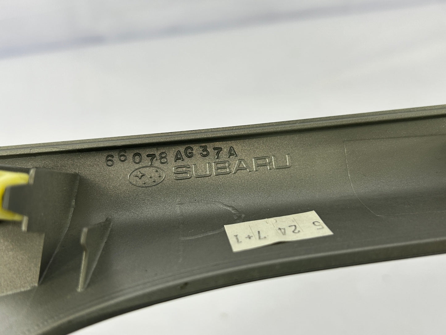 2008-2009 Subaru Outback Right Center Console Dash Trim OEM