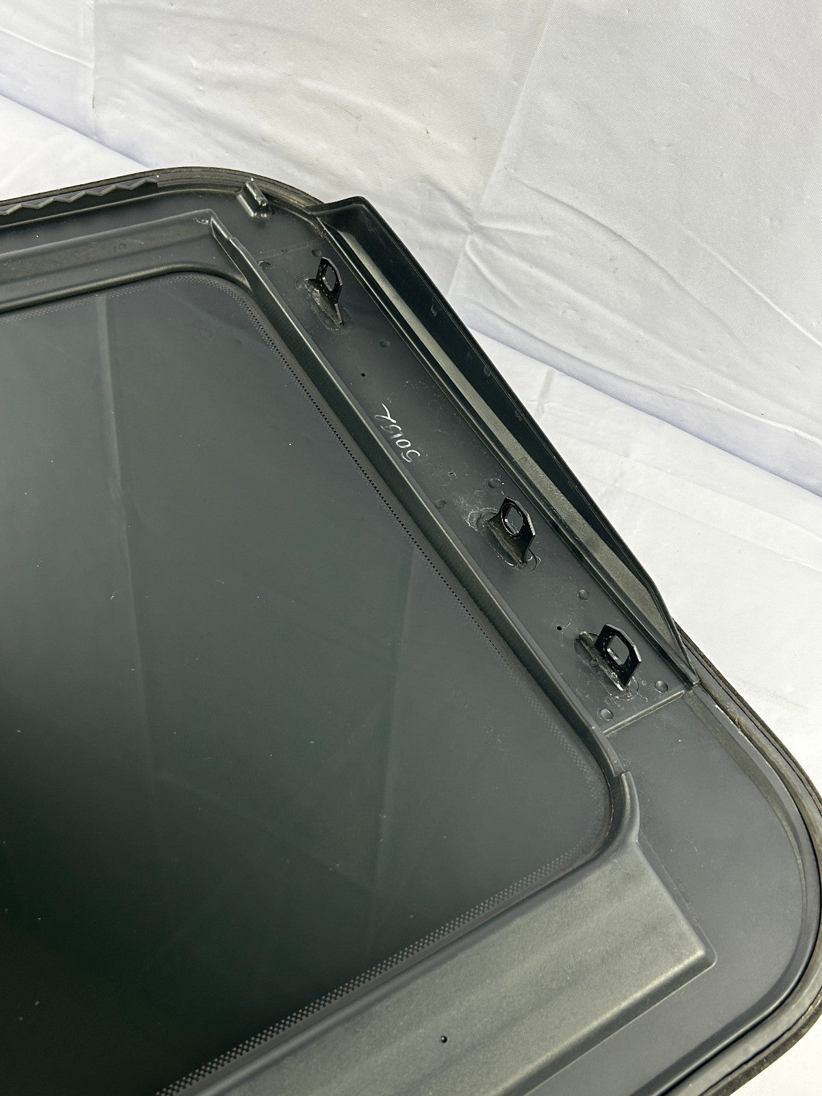 2005-2010 Volkswagen Jetta Roof Sunroof Window Glass Factory OEM