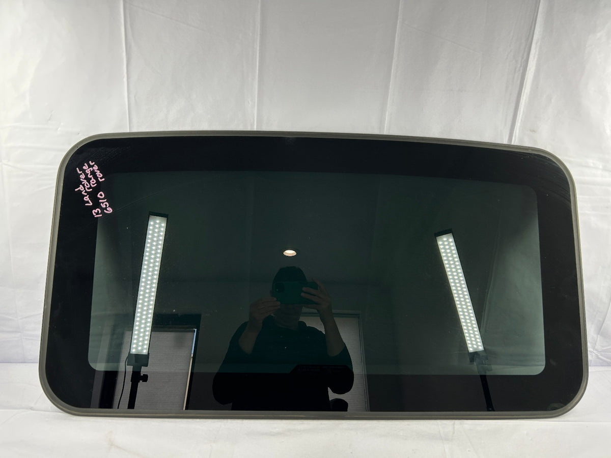 2006-2013 Land Rover Range Rover Sport L320 FRONT SUNROOF GLASS OEM LR044746